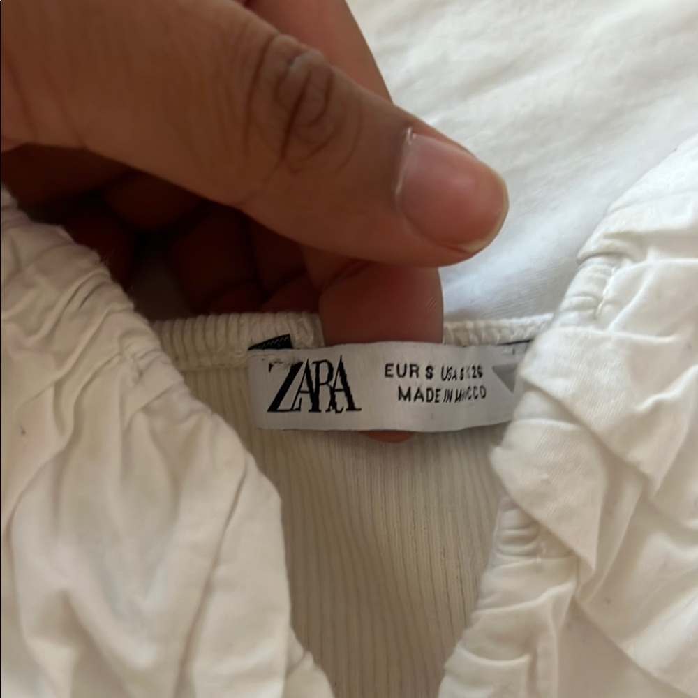 Zara White Ruffled Blouse - Picture 3 of 3